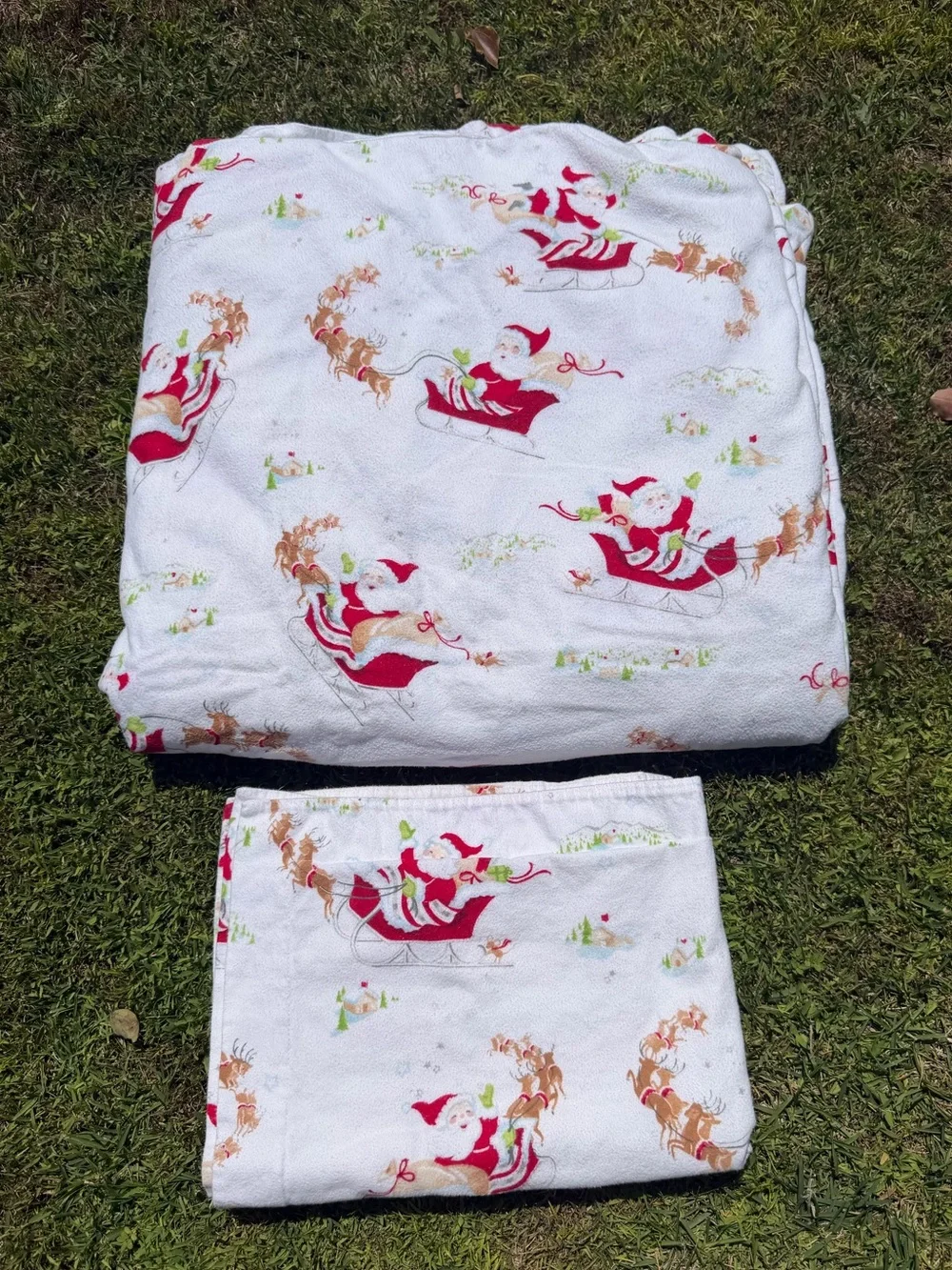 Pottery Barn Kids Santa’s Sleigh 2-Piece Flannel Duvet Cover Set F/Q Festive Fun